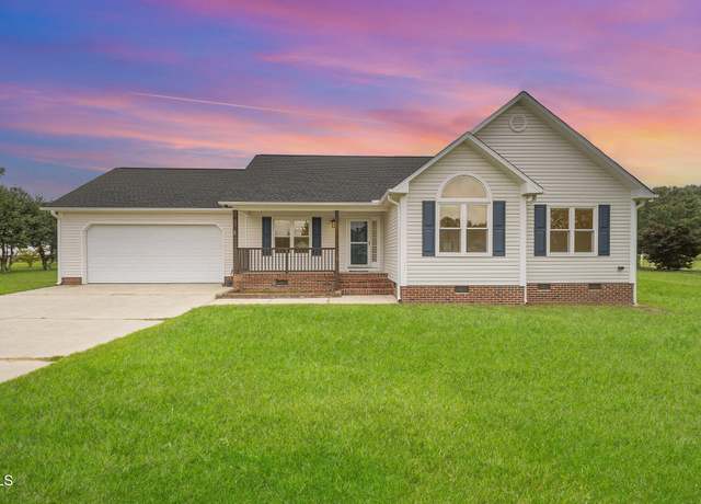 Property at 104 Water Oak Dr, Smithfield, NC 27577, 3 beds, 2 baths