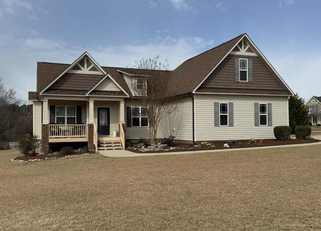 Property at 194 Wood Valley Dr, Four Oaks, NC 27524, 3 beds, 2 baths