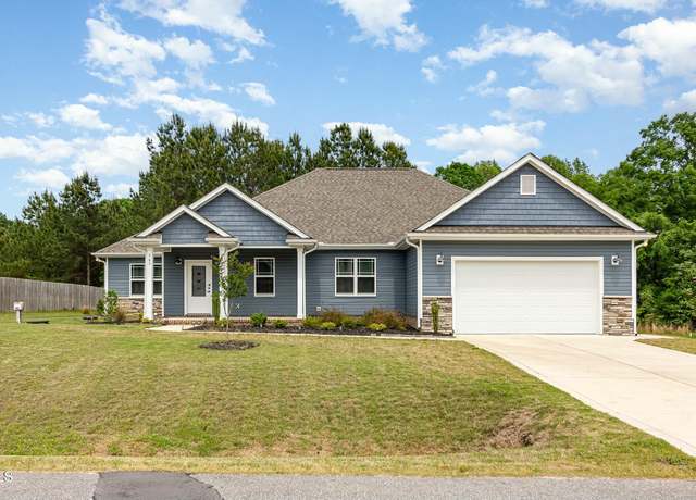 Property at 565 Joseph Alexander Dr, Fuquay Varina, NC 27526, 3 beds, 2 baths