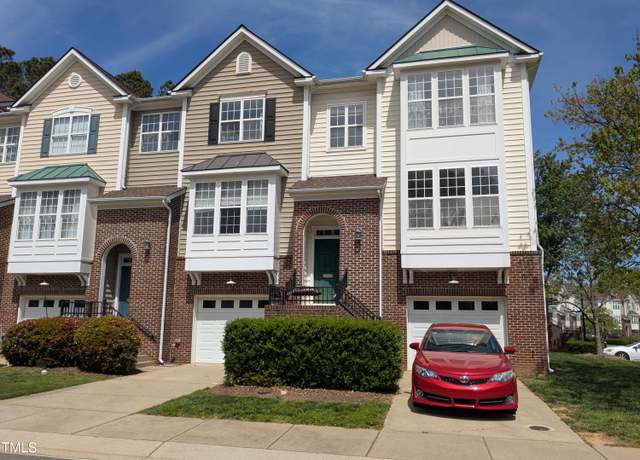 Property at 4502 Pale Moss Dr, Raleigh, NC 27606, 3 beds, 3.5 baths