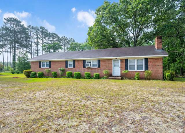 Property at 202 Hamilton Rd, Bunnlevel, NC 28323, 3 beds, 1.5 baths