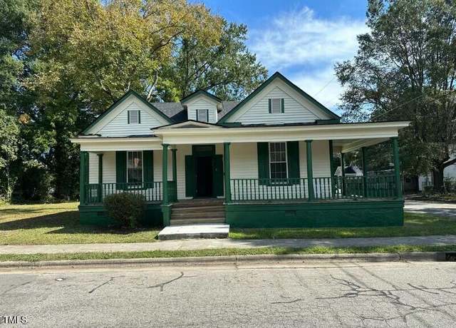 Property at 300 Vick St E, Wilson, NC 27893, 3 beds, 3.5 baths