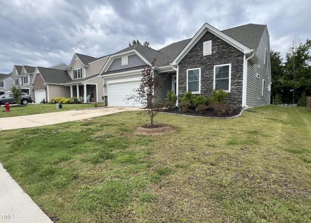 Property at 146 Verona Villa Dr, Burlington, NC 27215, 4 beds, 3 baths