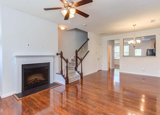 Property at 313 Carthage Ct, Durham, NC 27703, 2 beds, 2.5 baths