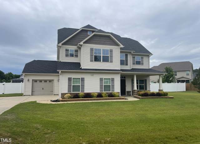 Property at 608 Thornbrooke Dr, Hope Mills, NC 28348, 5 beds, 3.5 baths