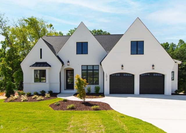 Property at 1012 Lily Claire Ln, Fuquay Varina, NC 27526, 4 beds, 3.5 baths