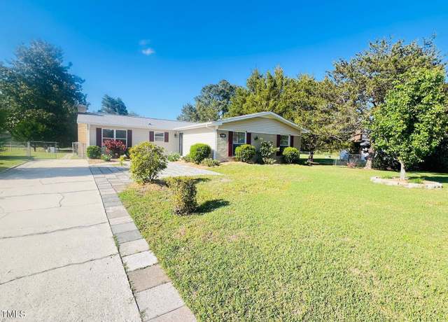Property at 110 Baysden Dr, Jacksonville, NC 28540, 3 beds, 2 baths
