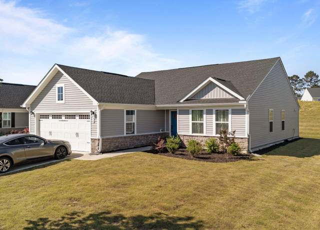 Property at 36 High View Ct, Fuquay Varina, NC 27526, 3 beds, 2 baths