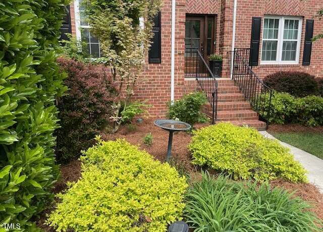 Property at 105 Aberson Ct, Cary, NC 27519, 6 beds, 4 baths