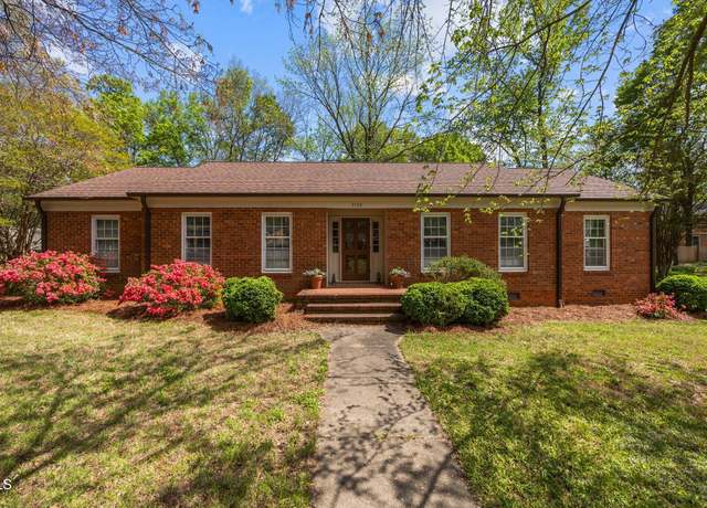 Property at 3126 Truitt Dr, Burlington, NC 27215, 4 beds, 2.5 baths