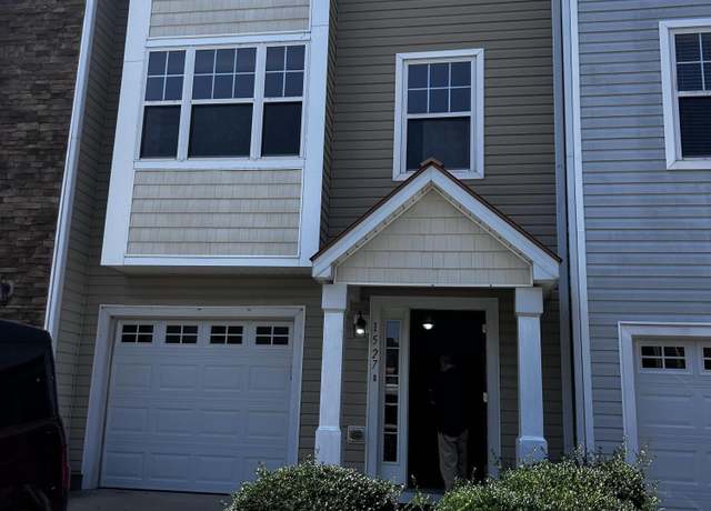Property at 1527 Haywards Heath Ln, Apex, NC 27502, 3 beds, 3 baths