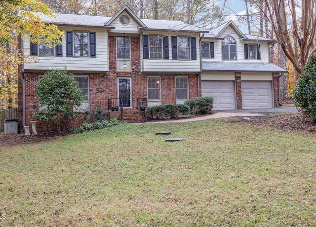 Property at 1604 Green Pine Ct, Raleigh, NC 27614, 4 beds, 2.5 baths