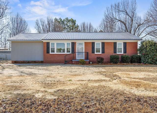 Property at 352 Old Crow Rd, Newton Grove, NC 28366, 3 beds, 2 baths