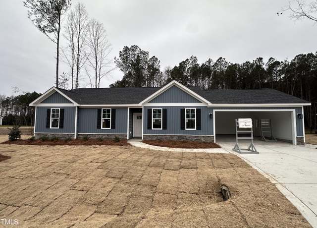 Property at 39 N Rowsham Pl, Smithfield, NC 27577, 3 beds, 2 baths