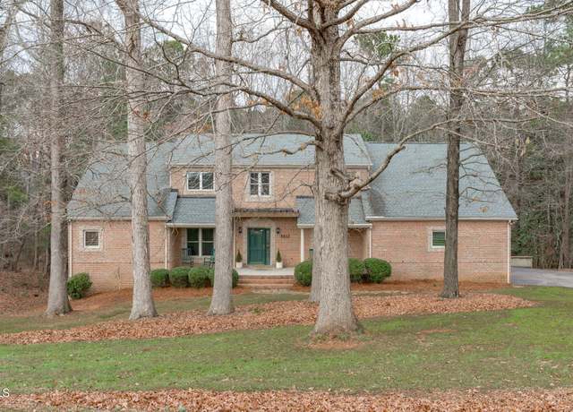 Property at 5512 Spring Bluffs Ln, Raleigh, NC 27606, 3 beds, 2.5 baths