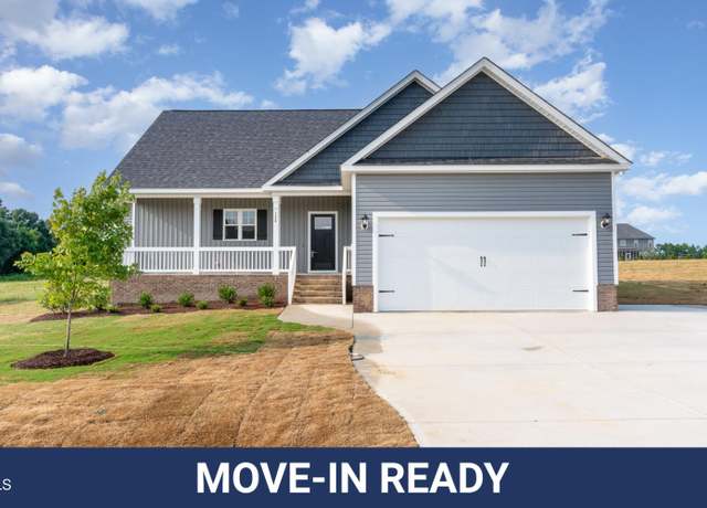 Property at 134 Royal Ave, Selma, NC 27576, 3 beds, 2.5 baths