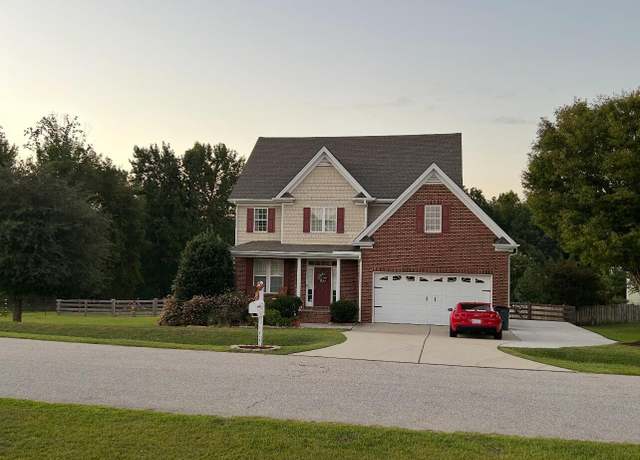Property at 1529 Sophia Ridge Dr, Fuquay Varina, NC 27526, 3 beds, 2.5 baths