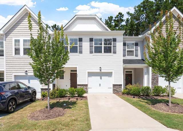 Property at 433 Hazy Hills Ln, Garner, NC 27529, 3 beds, 2.5 baths