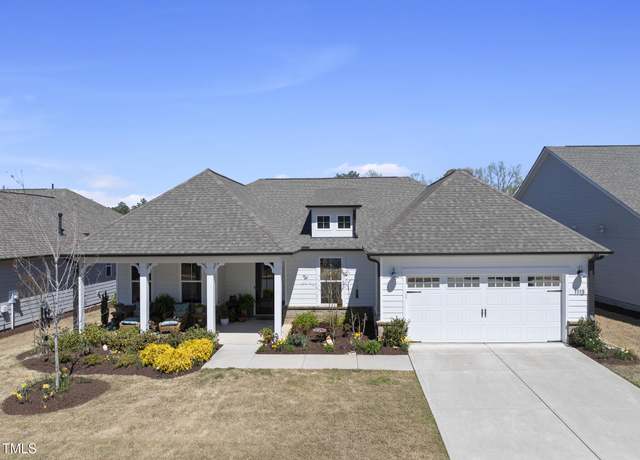 Property at 1113 Cryptic Wood Ave, Fuquay Varina, NC 27526, 3 beds, 2.5 baths