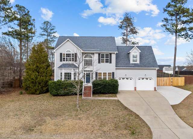 Property at 415 Moonlight Dr, Fuquay Varina, NC 27526, 3 beds, 2.5 baths