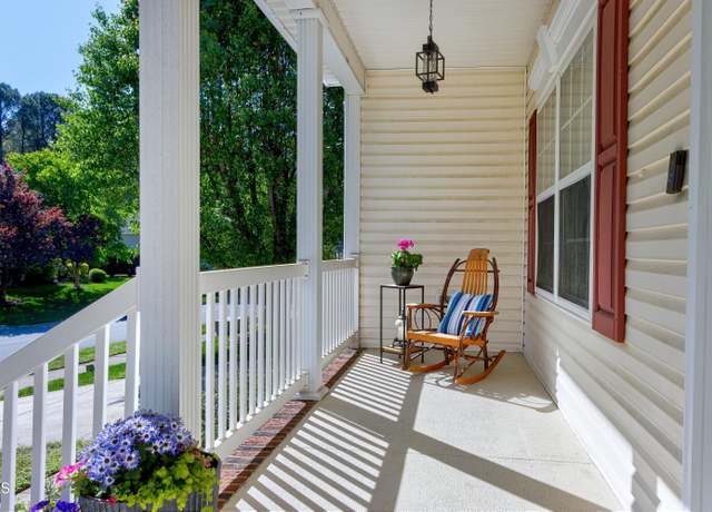 Property at 1310 Country Club Dr, Durham, NC 27712, 4 beds, 2.5 baths