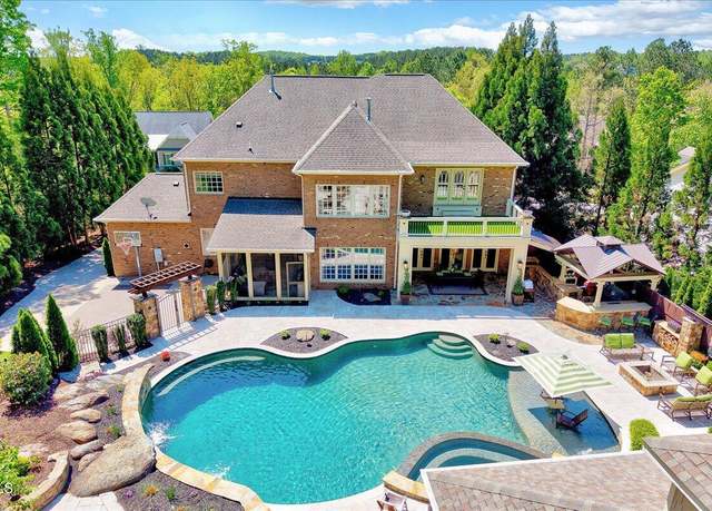 Property at 187 Stoney Creek Way, Chapel Hill, NC 27517, 5 beds, 4.5 baths