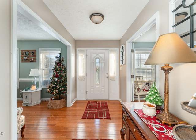 Property at 575 Crystal Spring Dr, Sanford, NC 27332, 3 beds, 2.5 baths