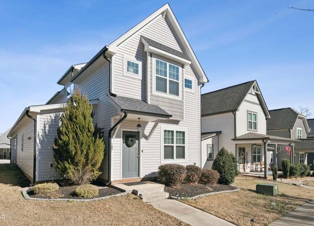 Property at 107 York Dr, Oxford, NC 27565, 3 beds, 2.5 baths