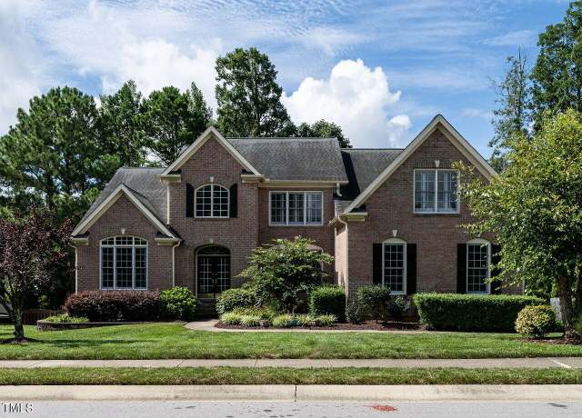 Property at 9017 Winged Thistle Ct, Raleigh, NC 27617, 5 beds, 4.5 baths