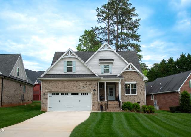 Property at 409 Eagle Ct, Henderson, NC 27536, 4 beds, 2.5 baths