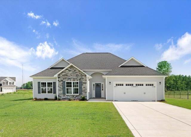 Property at 200 Talton Estates Dr, Pikeville, NC 27863, 3 beds, 2 baths