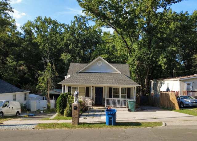 Property at 312 E End Ave, Durham, NC 27703, 3 beds, 2 baths