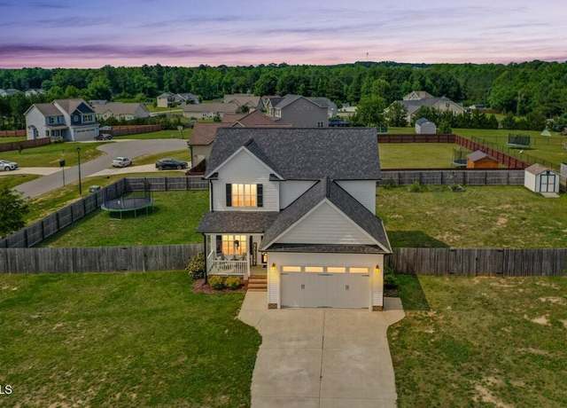 Property at 102 Williamson Place Dr, Princeton, NC 27569, 3 beds, 2.5 baths