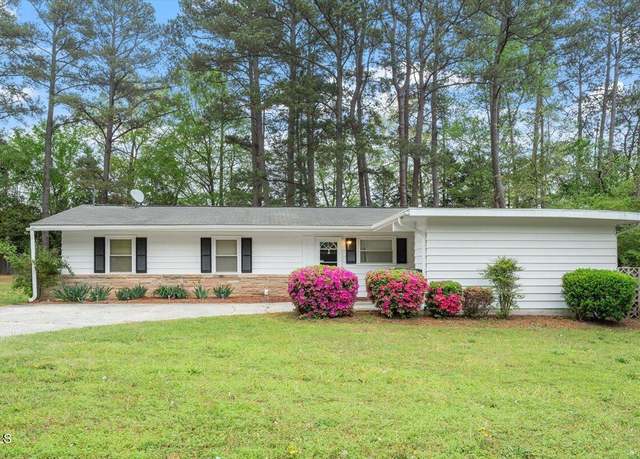 Property at 911 Williams Rd, Raleigh, NC 27610, 3 beds, 2 baths