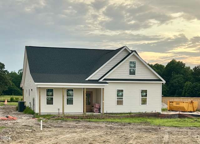 Property at 3963 Baileys Xrds Rd, Benson, NC 27504, 4 beds, 3 baths