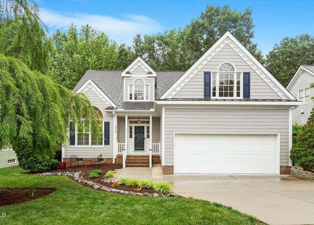 Property at 6335 Cedar Waters Dr, Raleigh, NC 27607, 3 beds, 2.5 baths