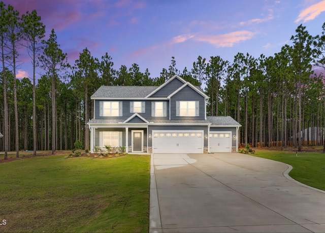 Property at 918 Rhum Dr, Fayetteville, NC 28311, 4 beds, 2.5 baths