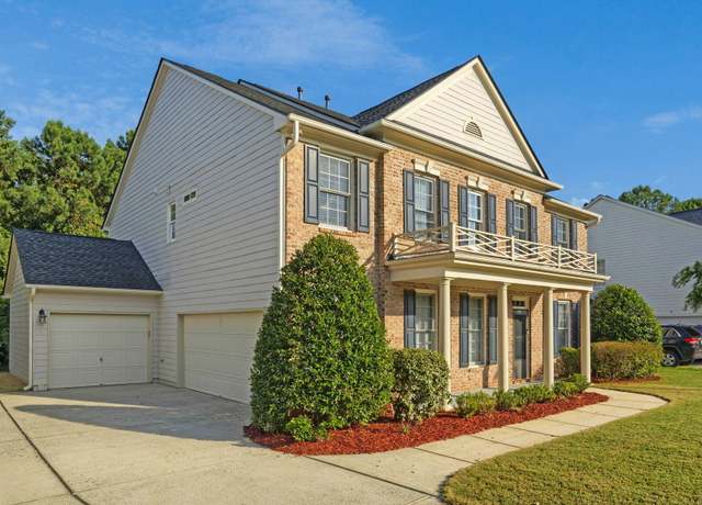Property at 229 Shillings Chase Dr, Cary, NC 27518, 4 beds, 3.5 baths