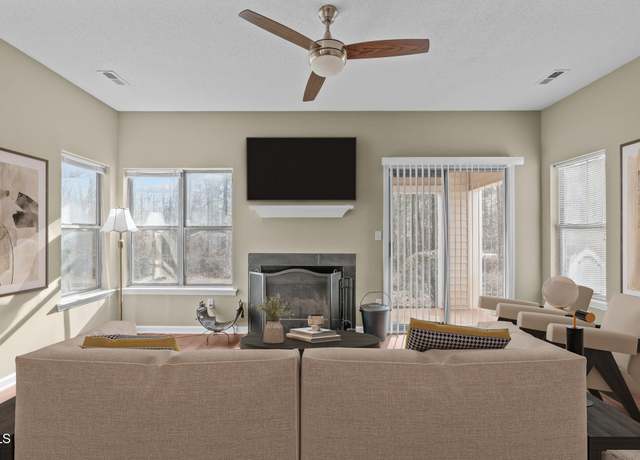 Property at 6131 Summerpointe Pl #101, Raleigh, NC 27606, 2 beds, 2.5 baths