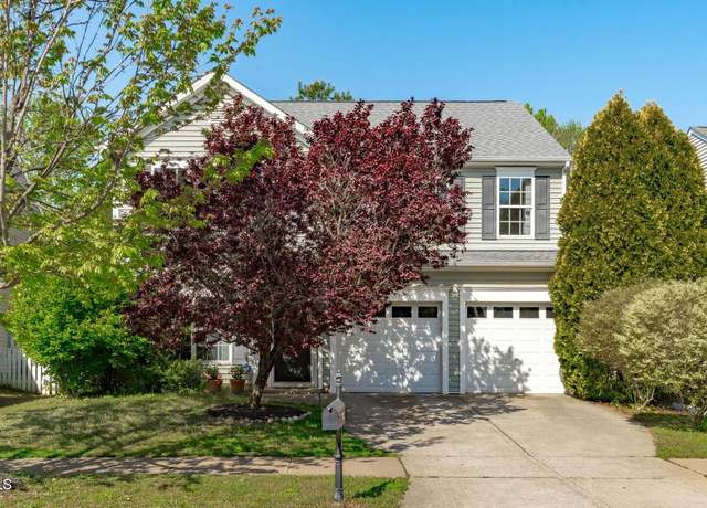 Property at 712 Wellspring Dr, Holly Springs, NC 27540, 4 beds, 2.5 baths
