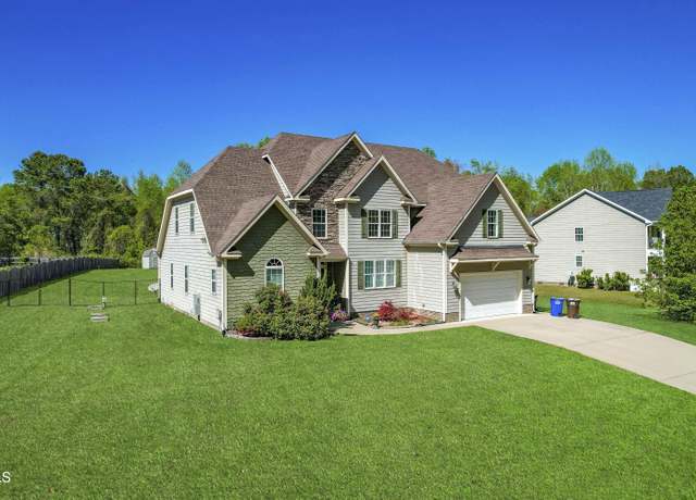 Property at 7945 Parker Mill Trl, Fuquay Varina, NC 27526, 4 beds, 3.5 baths