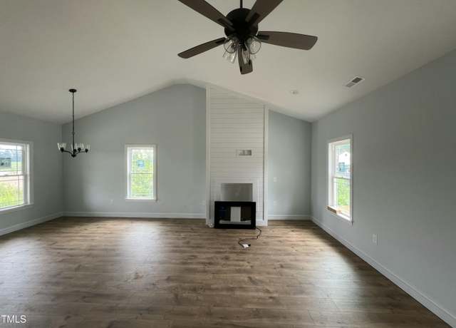 Property at 512 S Vance St, Fremont, NC 27830, 3 beds, 2 baths