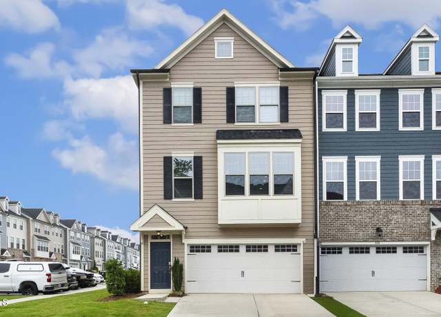 Property at 810 Richmont Grove Ln, Apex, NC 27523, 4 beds, 3.5 baths