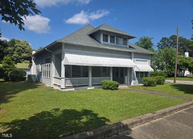Property at 500 W Main St, Benson, NC 27504, 3 beds, 2 baths