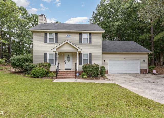 Property at 637 Coachman Way, Sanford, NC 27332, 3 beds, 2.5 baths