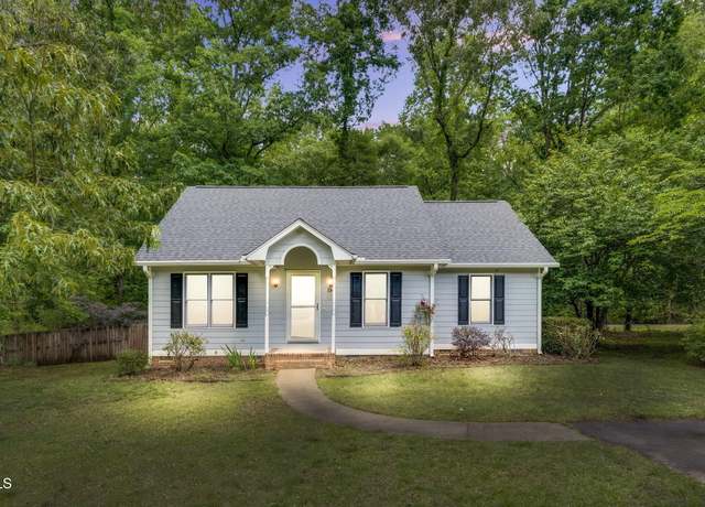 Property at 324 Waterside Dr, Sanford, NC 27330, 3 beds, 2 baths