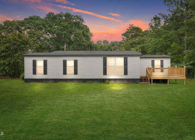 Property at 4608 Ponderosa Rd, Sanford, NC 27332, 3 beds, 2 baths