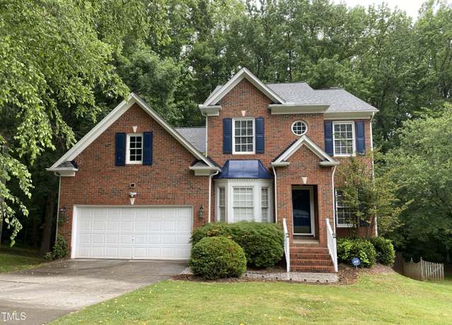 Property at 306 Fincastle Dr, Cary, NC 27513, 4 beds, 3.5 baths