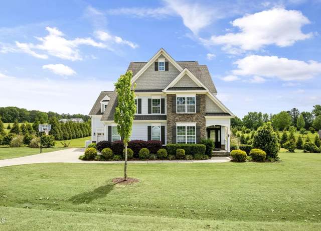 Property at 71 Del Corso Ct, Clayton, NC 27527, 5 beds, 3.5 baths