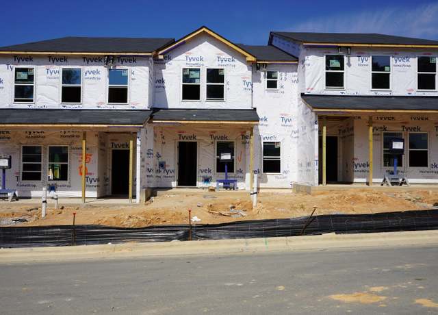 Property at 3712 Rosebush Dr, Zebulon, NC 27597, 3 beds, 2.5 baths